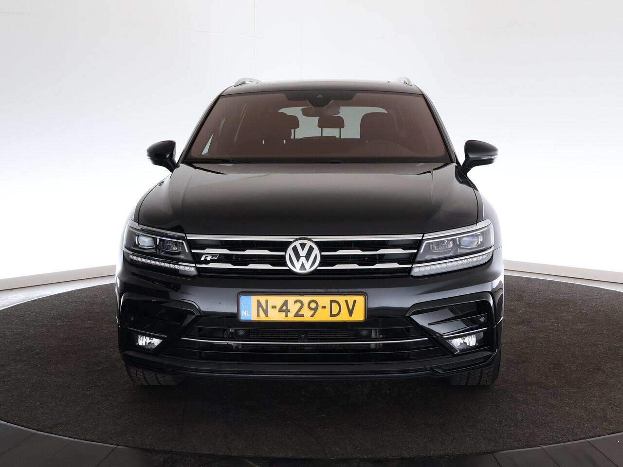 Volkswagen TIGUAN Allspace 1.5 TSI Highline Business R | Discover Pro | Dynaudio | Trekhaak | 360 Camera |*