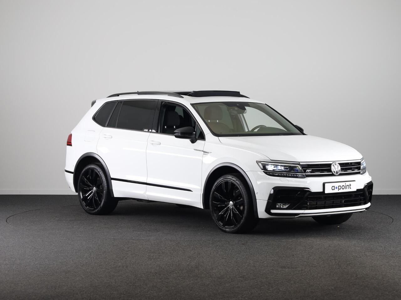 Volkswagen TIGUAN Allspace 1.5 TSI Highline Business R 7p. 150PK | Panoramadak | Wegklapbare trekhaak | Stoelverwarming | Camera | Navigatie