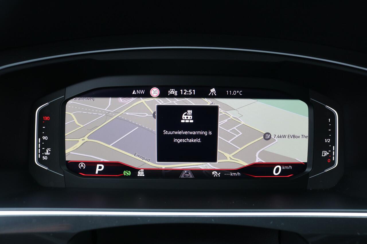 Volkswagen TIGUAN 2.0 TSI 4Motion R-Line Black Style (Panoramadak Carplay ViertualCockpit ACC 360Camera IQ-Light Trekhaak 20InchLMV PrivacyGlass)