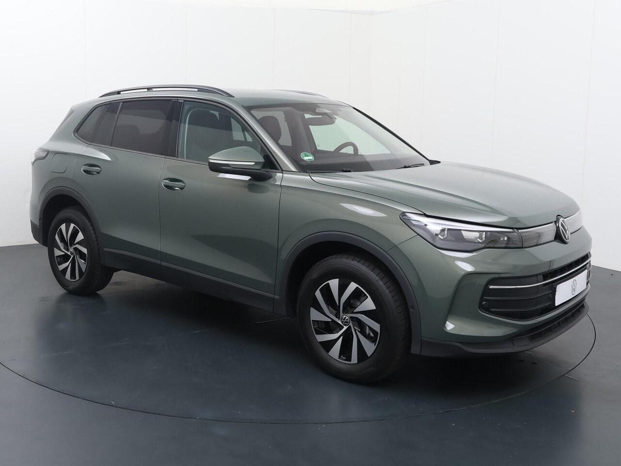 Volkswagen TIGUAN Life Edition 1.5 eHybrid 150 kW / 204 PK SUV DSG | Trekhaak wegklapbare kogel | Stoel- & stuurwielverwarming | Voorruitverwarming |