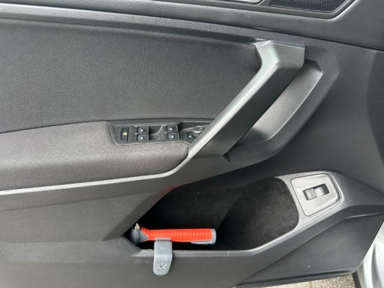 Volkswagen TIGUAN 1.5 TSI COMFORT BNS. TREKHAAK. KEYLESS. APPLE CARPLAY/ANDROID AUTO. ALL IN PRIJS.