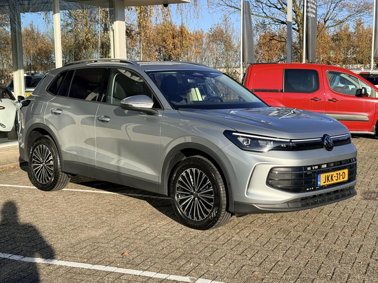 Volkswagen TIGUAN 1.5 eHybrid Life Edition | LED | Keyless | Apple Carplay | Adapt Cruise | PDC v+a incl. Camera | Stuur- Stoel en achterbank verwarming