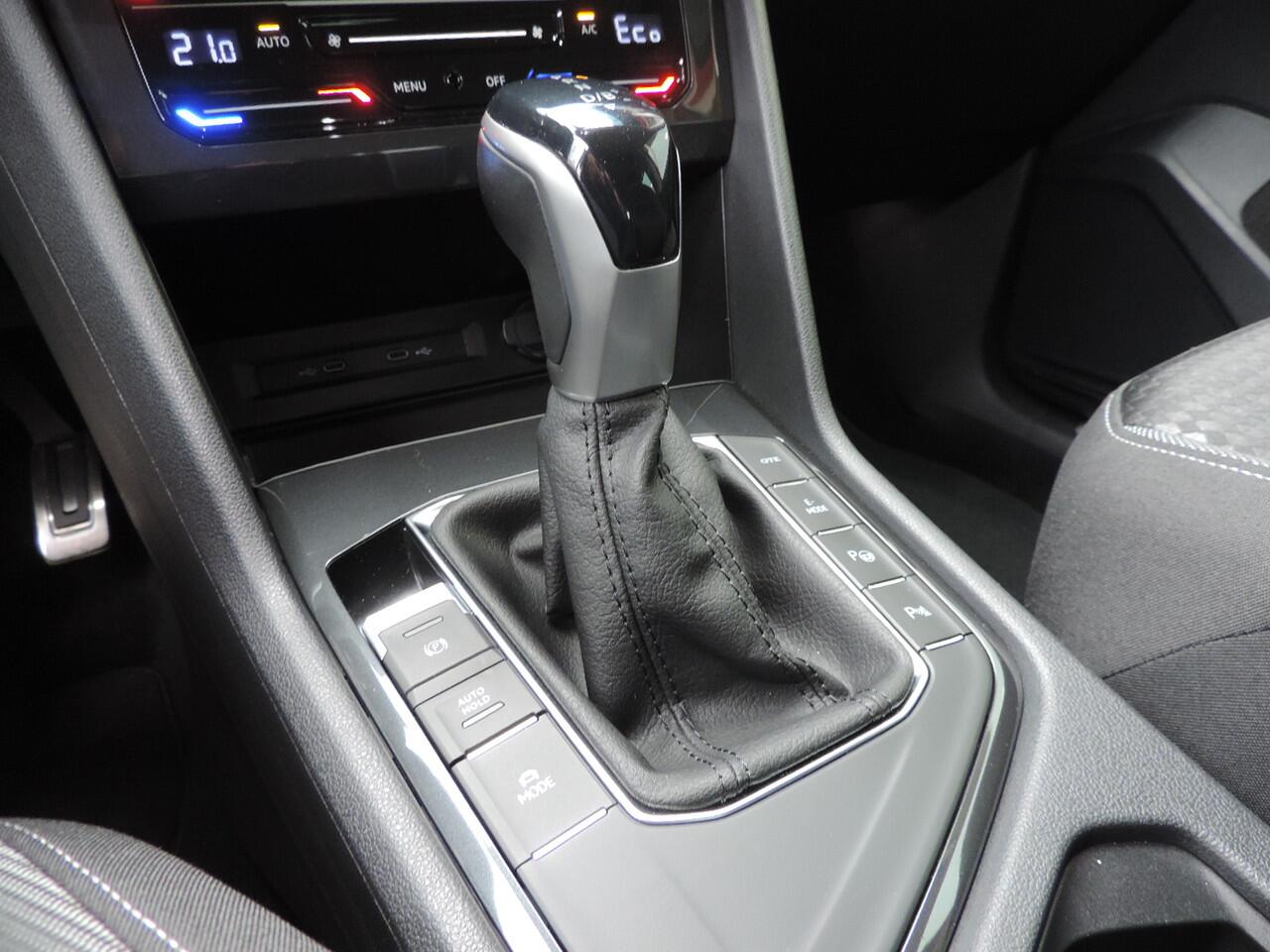 Volkswagen TIGUAN 1.4 TSI 245pk eHybrid Active DSG - ACC | Camera | CarPlay | Dodehoek | Stoel/stuurverw. | Elektr. klep | Elek. Trekhaak