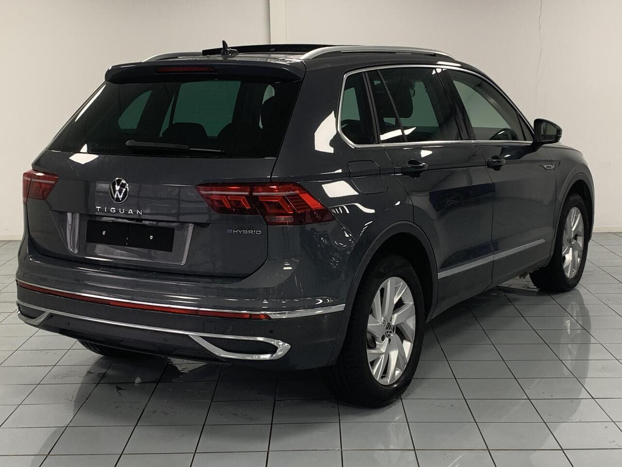 Volkswagen TIGUAN 1.4 TSI eHybrid Business+ SOH 96,8% | PANORAMADAK | NAVIGATIE | ACHTERUITRIJCAMERA