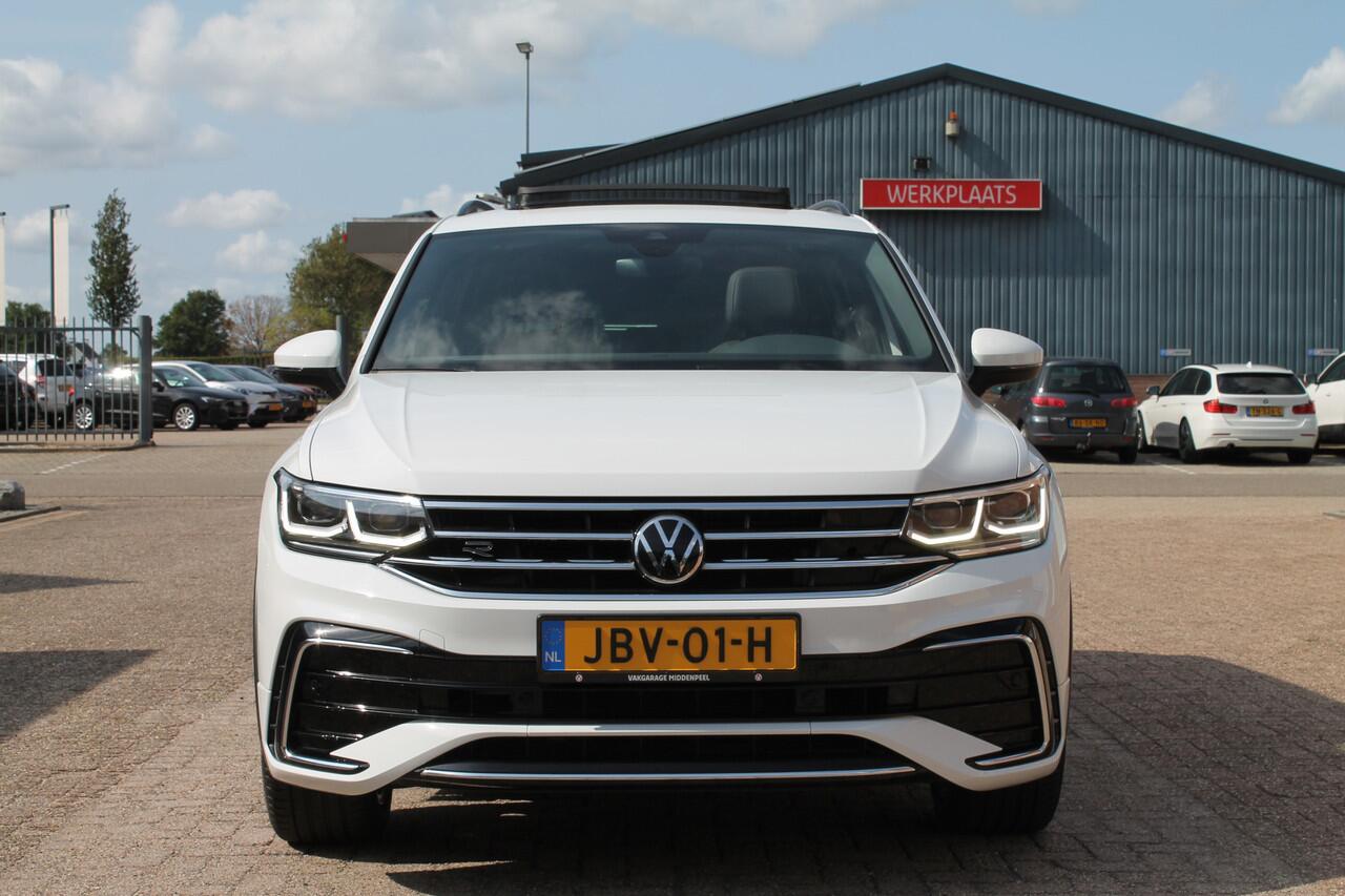 Volkswagen TIGUAN 1.4 TSI eHybrid R-Line Business+ | IQ | Pano | Trekhaak | Carplay