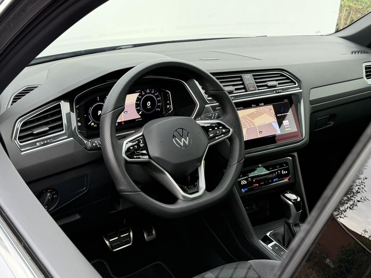 Volkswagen TIGUAN 1.4 TSI eHybrid R-Line Bns | Pano | ACC | Matrix LED | Winter Pack | Camera