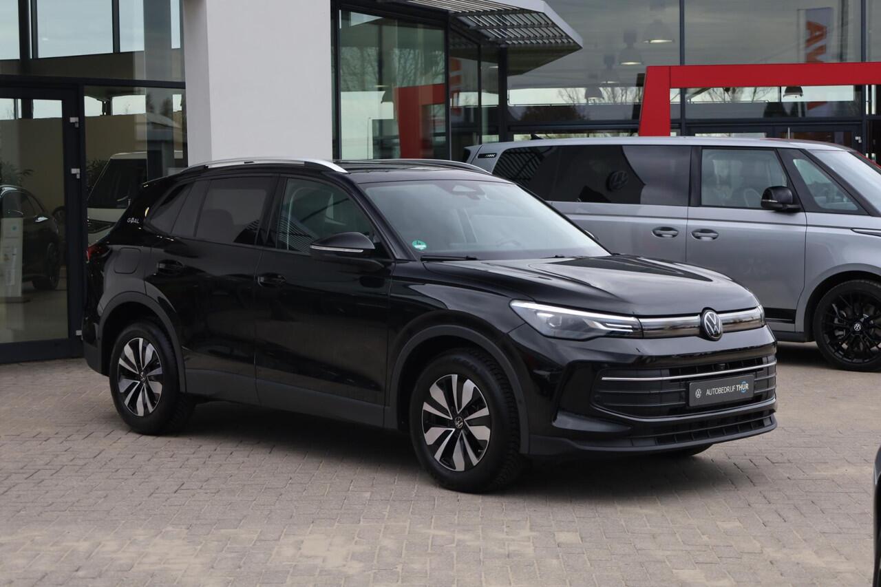 Volkswagen TIGUAN 1.5 eTSI Life Edition 130PK / 96kW, Achteruitrijcamera (rear view), rondomzichtcamera (area view), wegklapbare trekhaak, 60 mnd / 100.000km garantie, stoel- en stuurwielverwarming, ambiente verlichting, navigatie, Apple Carplay / Android Auto, privacy gla