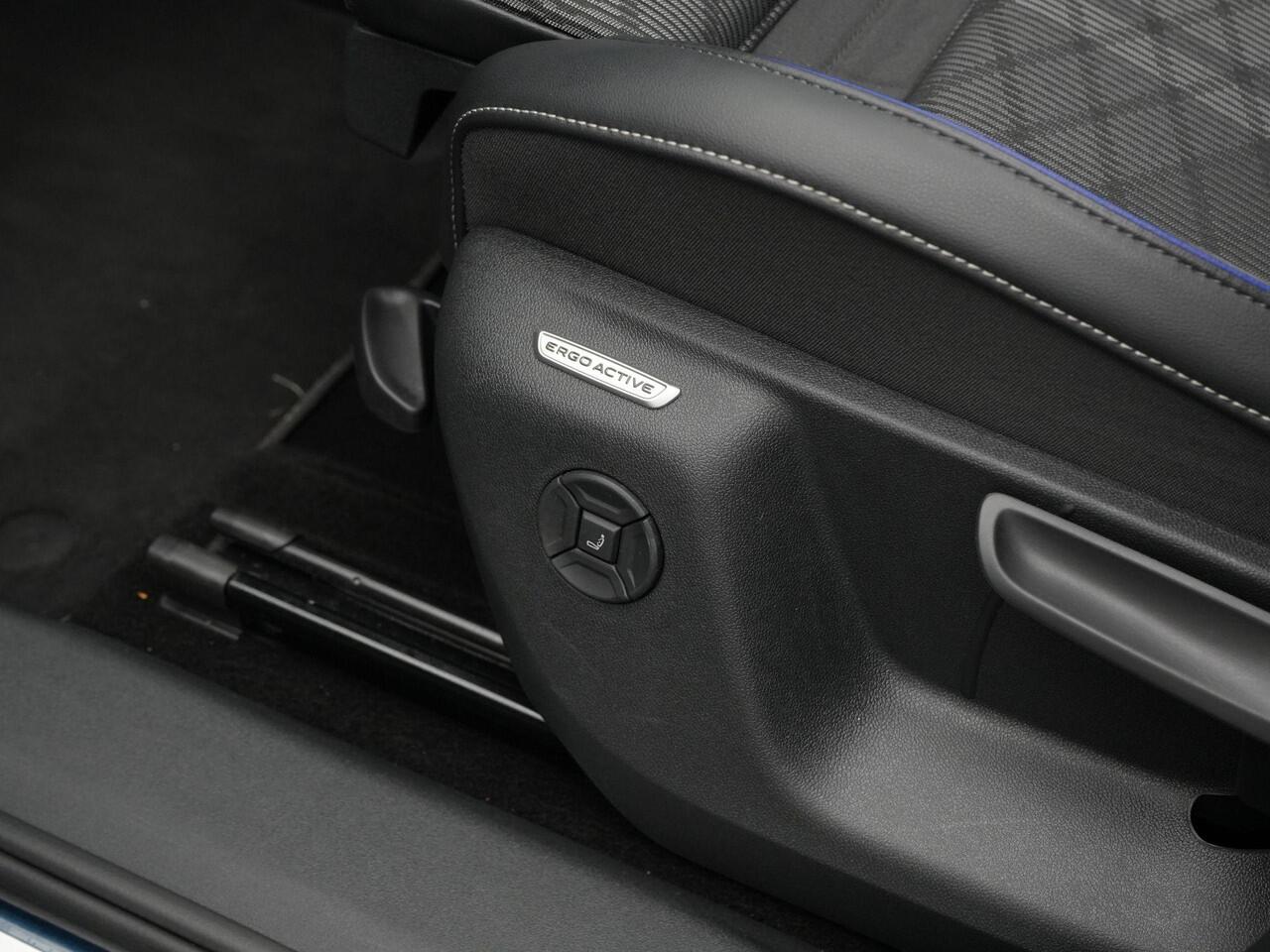 Volkswagen TIGUAN 1.5 eHybrid 272 pk DSG R-Line Edition | Panoramadak | Trekhaak | Adaptief onderstel | Stuur-/stoelverwarming | Achteruitrijcamera | Navigatie | Massage