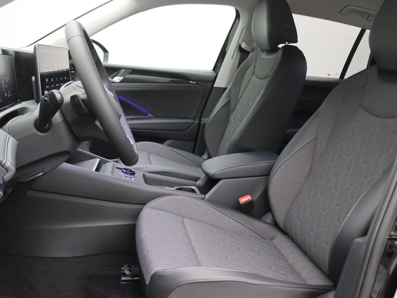 Volkswagen TIGUAN 1.5 eHybrid Life Edition 204PK DSG Trekhaak, 19" LM Velgen, Keyless, Achteruitrijcamera, Side Assist, Navi via Apple Carplay/Android Auto, Adaptieve Cruise Control, Stoel-Stuurverwarming, Elektr. Achterklep