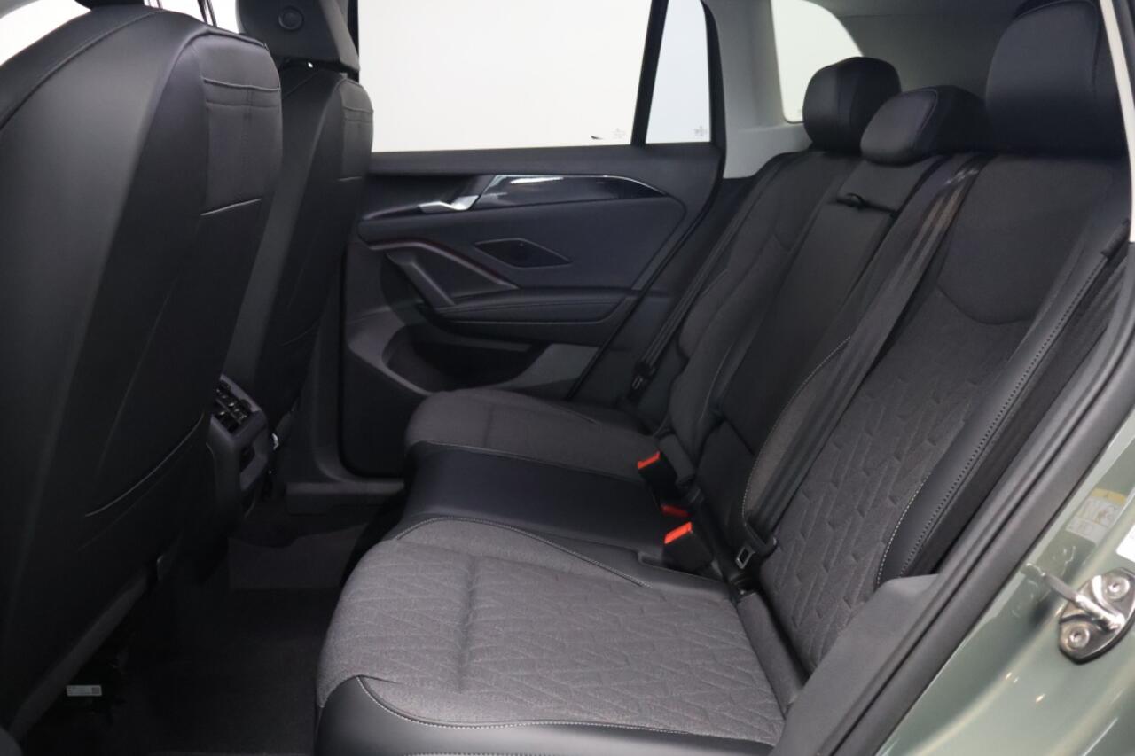 Volkswagen TIGUAN 1.5 TSI eHybrid 150 kW Life | Trekhaak | Winter Pakket | LED