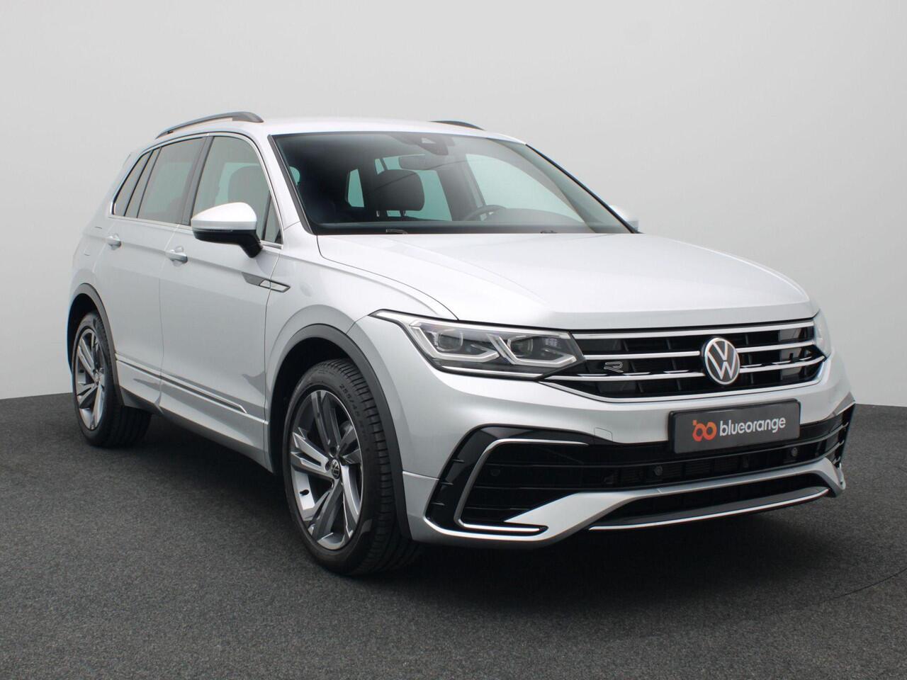 Volkswagen TIGUAN 1.5 TSI R-Line Business 150PK DSG full led, navi via apple carplay/android auto, clima, pdc voor en achter, lane assist, 19" lichtmetaal, adaptive cruise