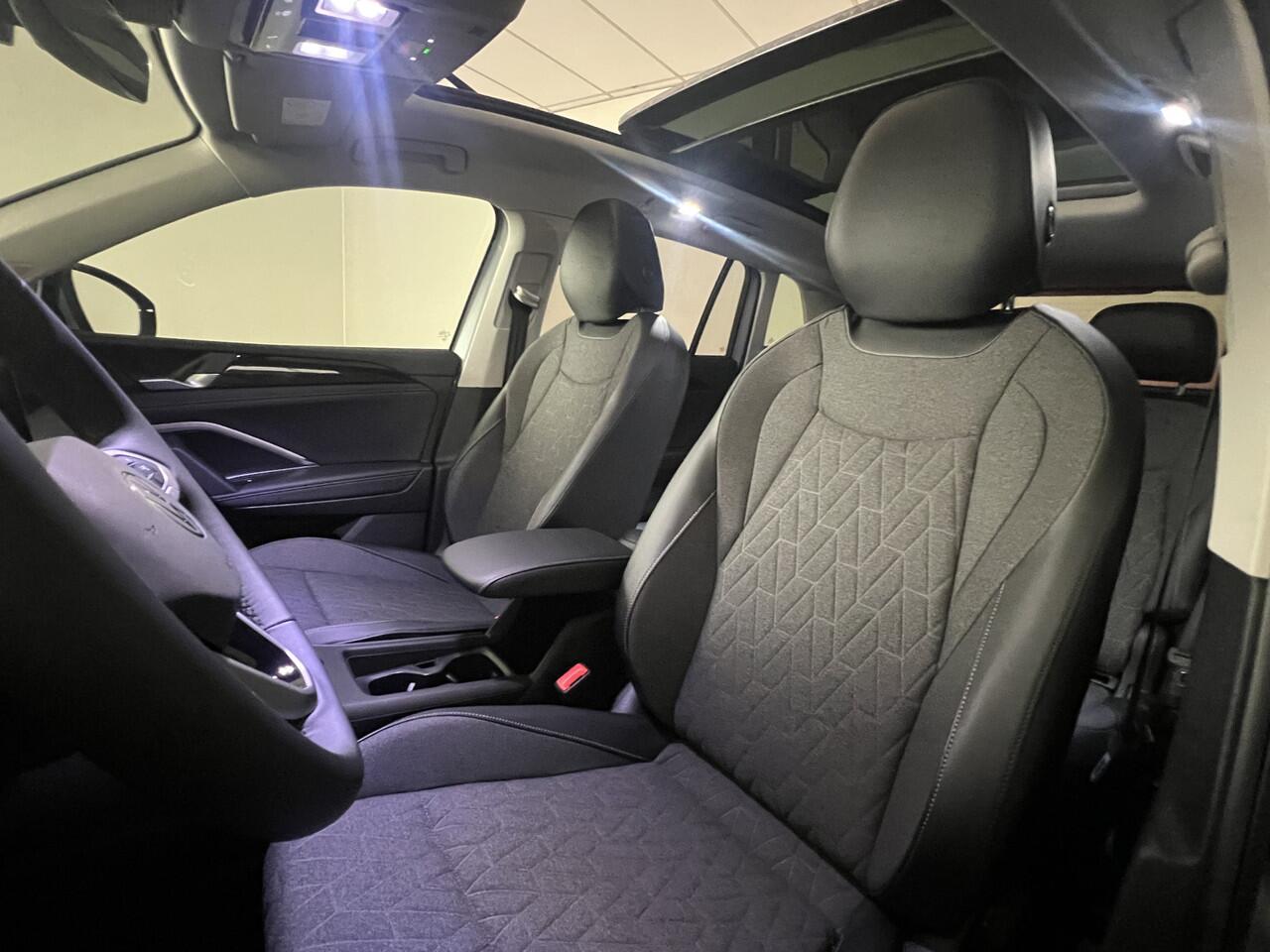 Volkswagen TIGUAN 1.5 eHybrid 204PK Edition NIEUW !!!!!!!!!! RIJKLAAR HUD / stoel en stuurverw. / panorama schuifdak / keyless start , entry / camera