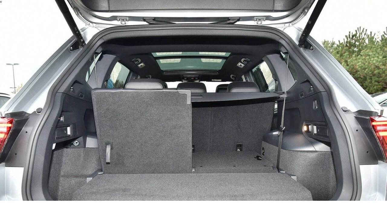 Volkswagen TIGUAN Allspace 2.0 TDI 200PK 4Motion R-Line 7-zitter ACC PANORAMADAK 360 CAMERA TREKHAAK