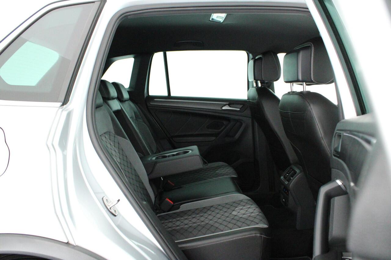 Volkswagen TIGUAN 1.5 TSI 150pk DSG 2x R-Line Virtual Cockpit Navigatie