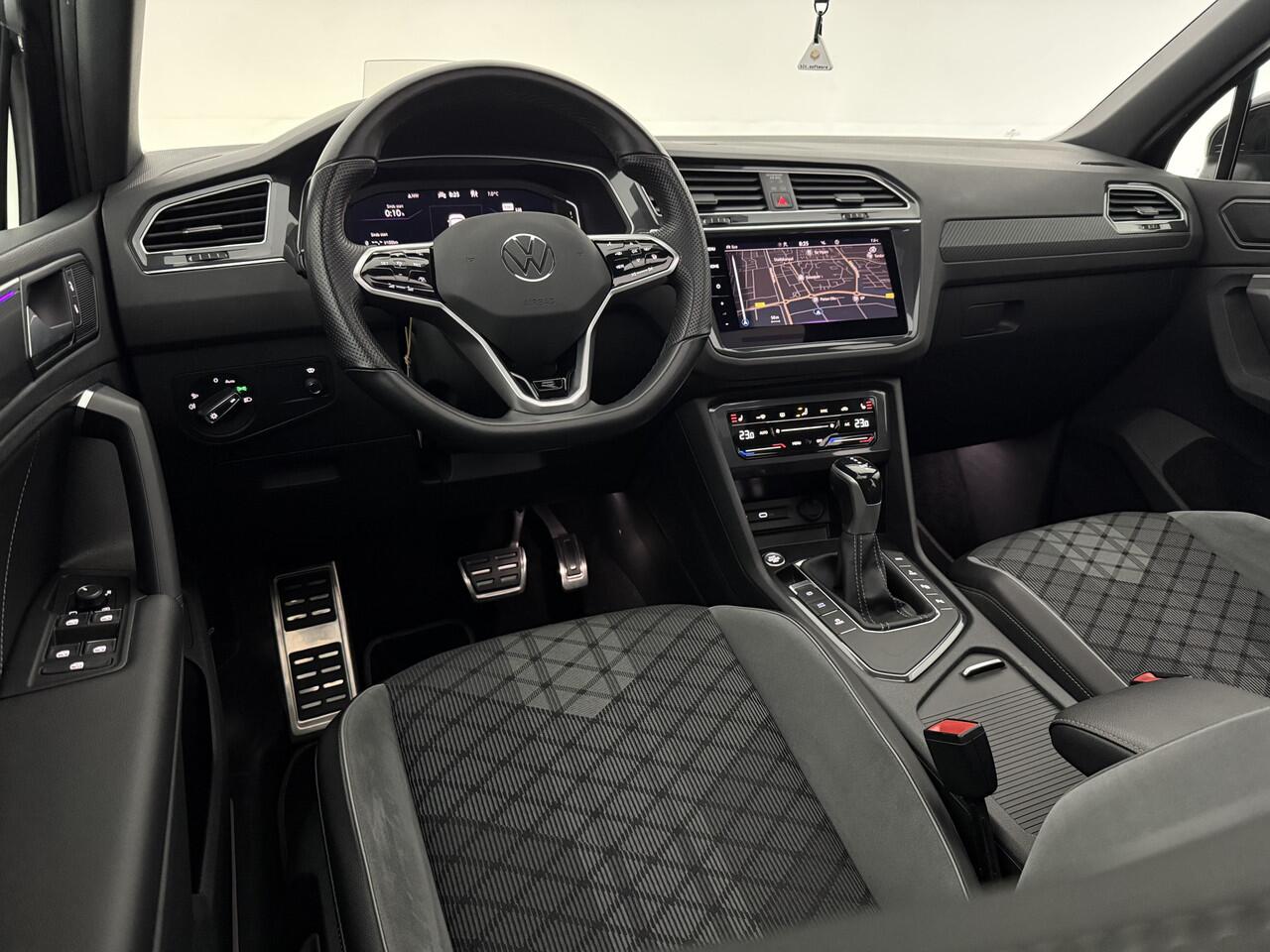 Volkswagen TIGUAN 1.4 TSI eHybrid R-Line | Pano | HuD | Sfeer | Virtual | Camera | Adap. Cruise | Stoel/Stuur verw. | Keyless