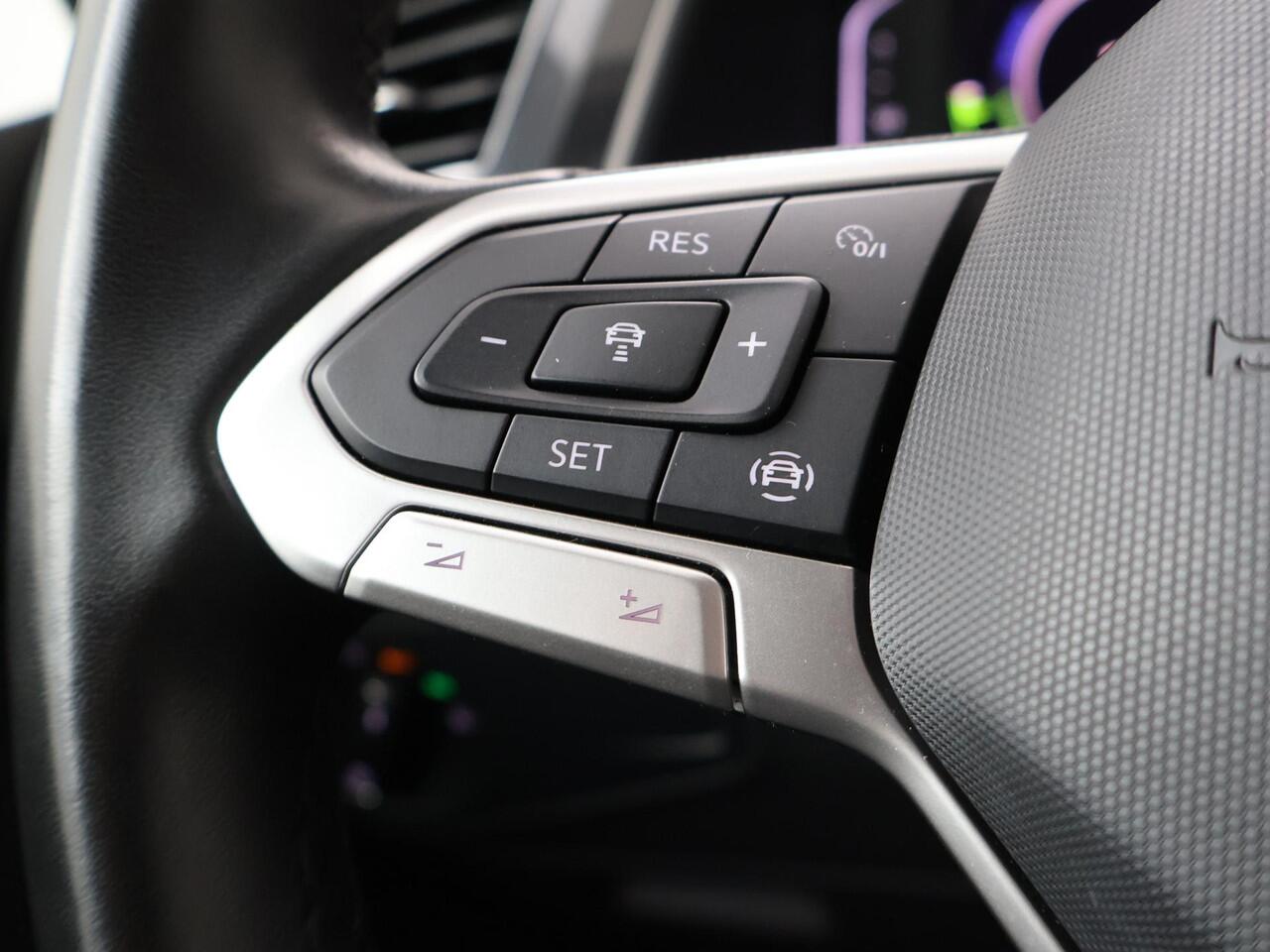 Volkswagen TIGUAN 1.4 TSI eHybrid Life | 245 PK | SoH 86% | Automaat | Climate Control | Adpative cruise control | Apple Carplay/Android Auto |