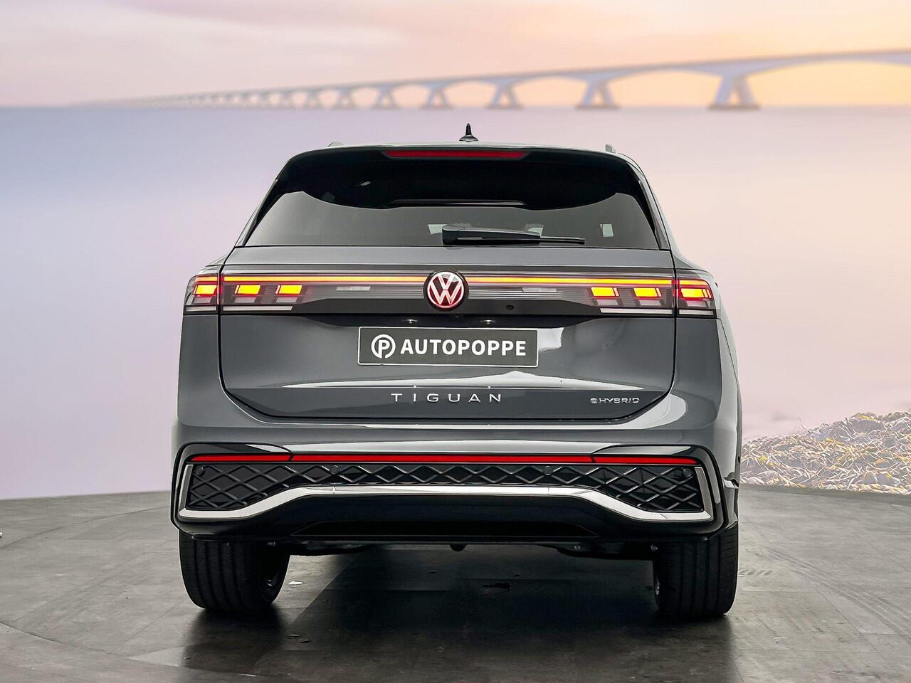 Volkswagen TIGUAN R-Line-Edition 1.5 eHybrid 150 kW / 204 pk SUV 6 v