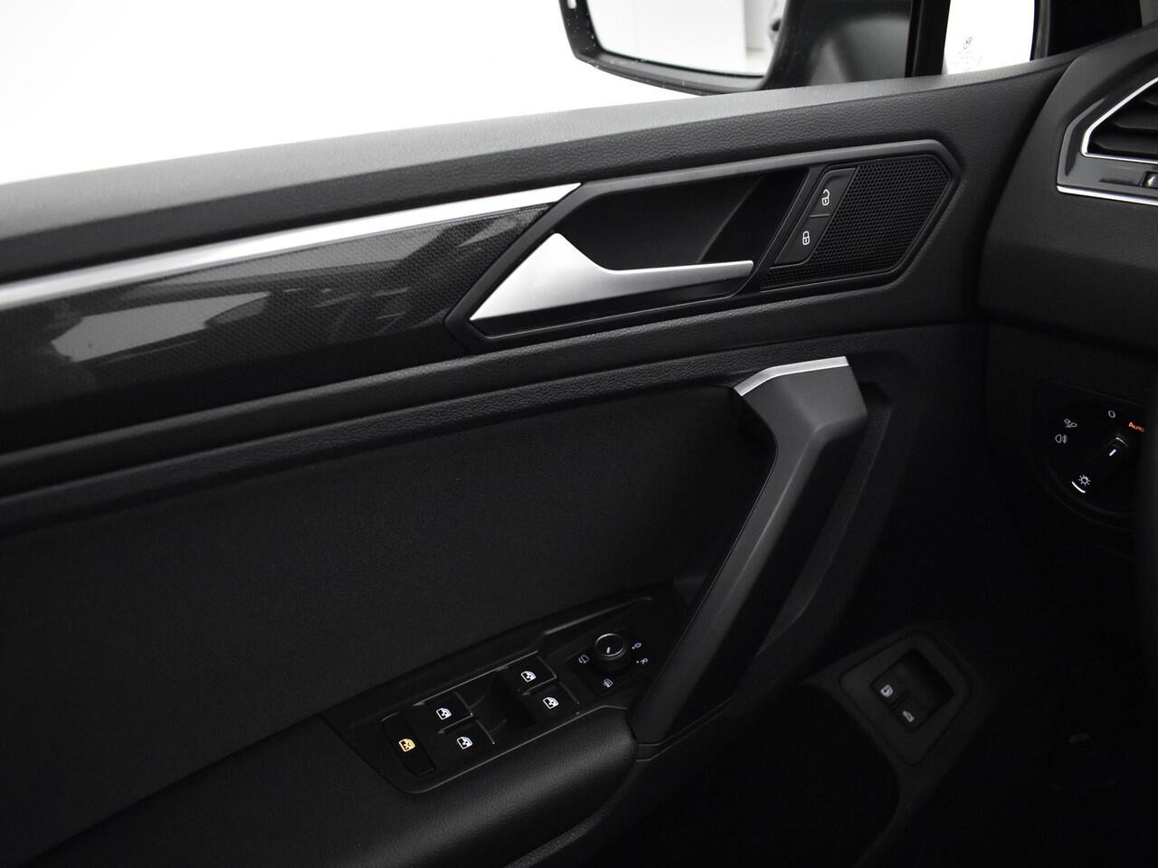 Volkswagen TIGUAN 1.4 TSI 245pk PHEV DSG eHybrid Elegance · Panoramadak · Camera · Apple/Android Car Play · Elek. Trekhaak · Elek. Achterklep · 18'' Inch ·