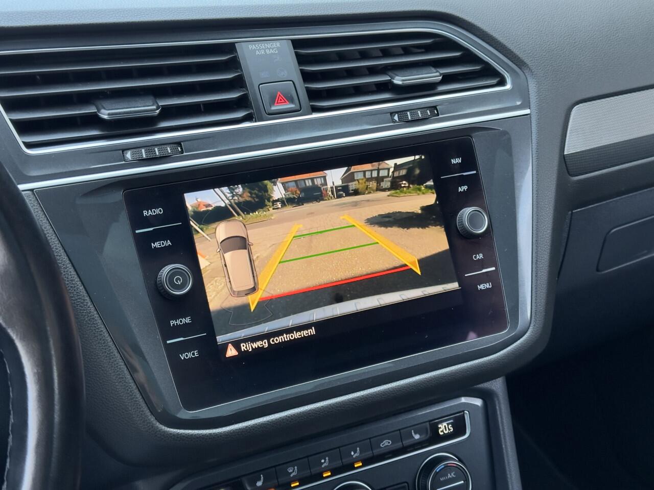 Volkswagen TIGUAN Allspace 2.0 TDI AUT7 R-LINE HIGHLINE 7PERS 150PK. PANODAK LEDER NAVI CAMERA DIGI-DASH APPLE-CARPLAY LED 20 INCH-LMV PDC