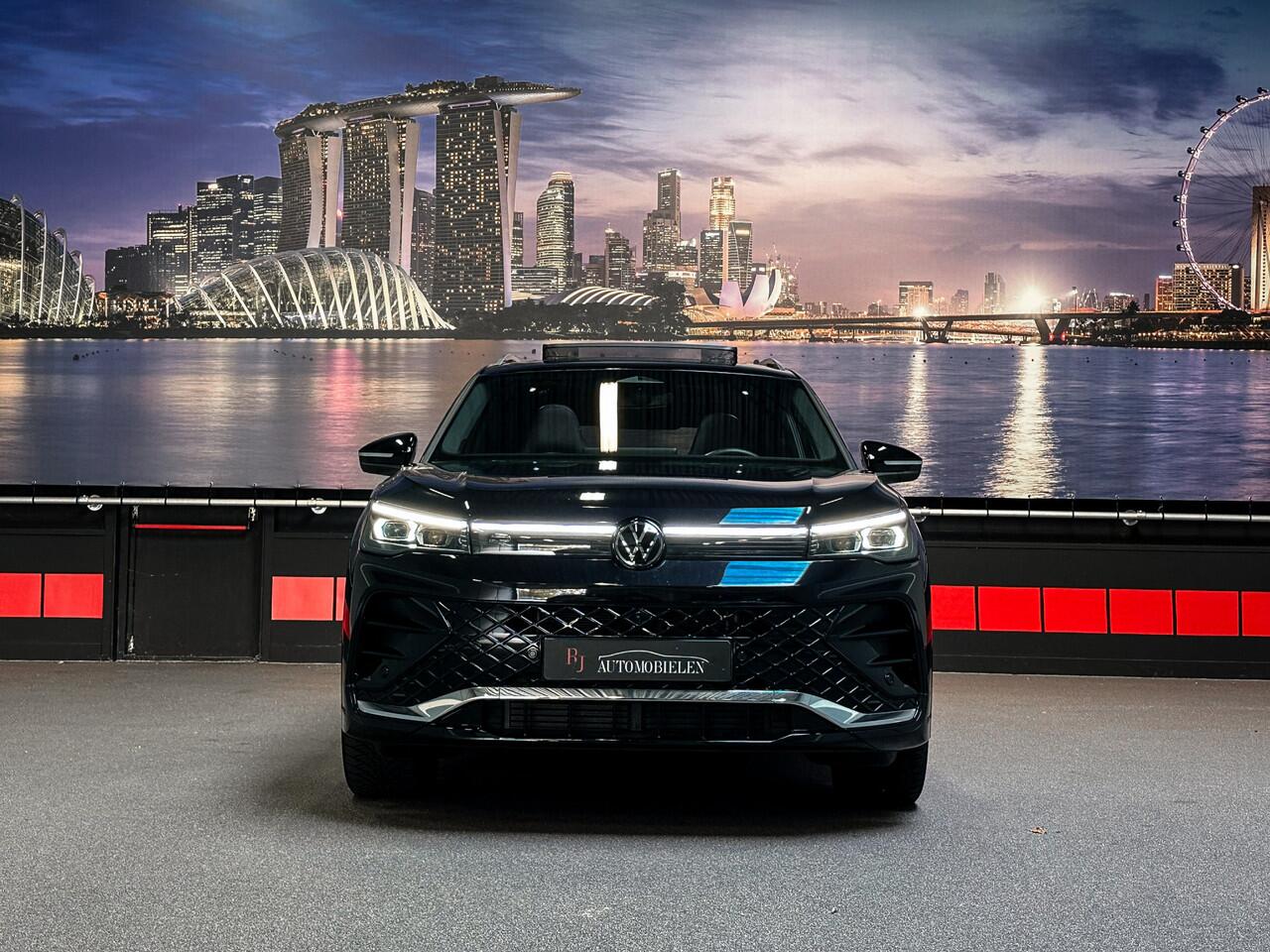 Volkswagen TIGUAN 1.5 eTSI 3x R-Line H|K|HUD|Panorama|Sfeer|