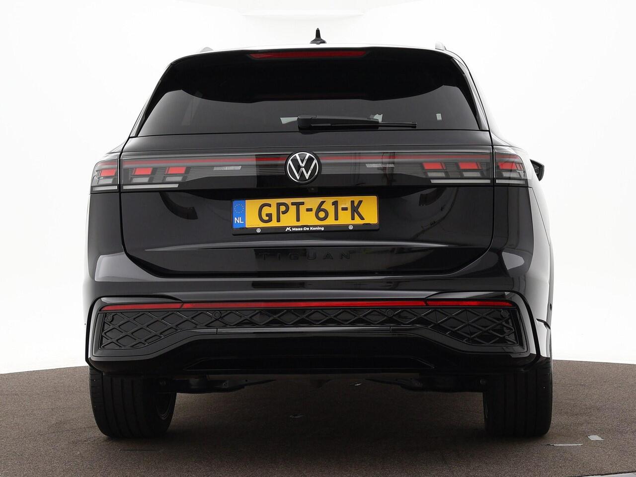 Volkswagen TIGUAN 1.5 272pk DSG eHybrid R-Line Business · Camera · Elek. Trekhaak · Dodehoek Detectie · Apple/Android Car Play · Navigatie · 20'' Inch · Garantie t/m 27-10-2028 of 100.000km