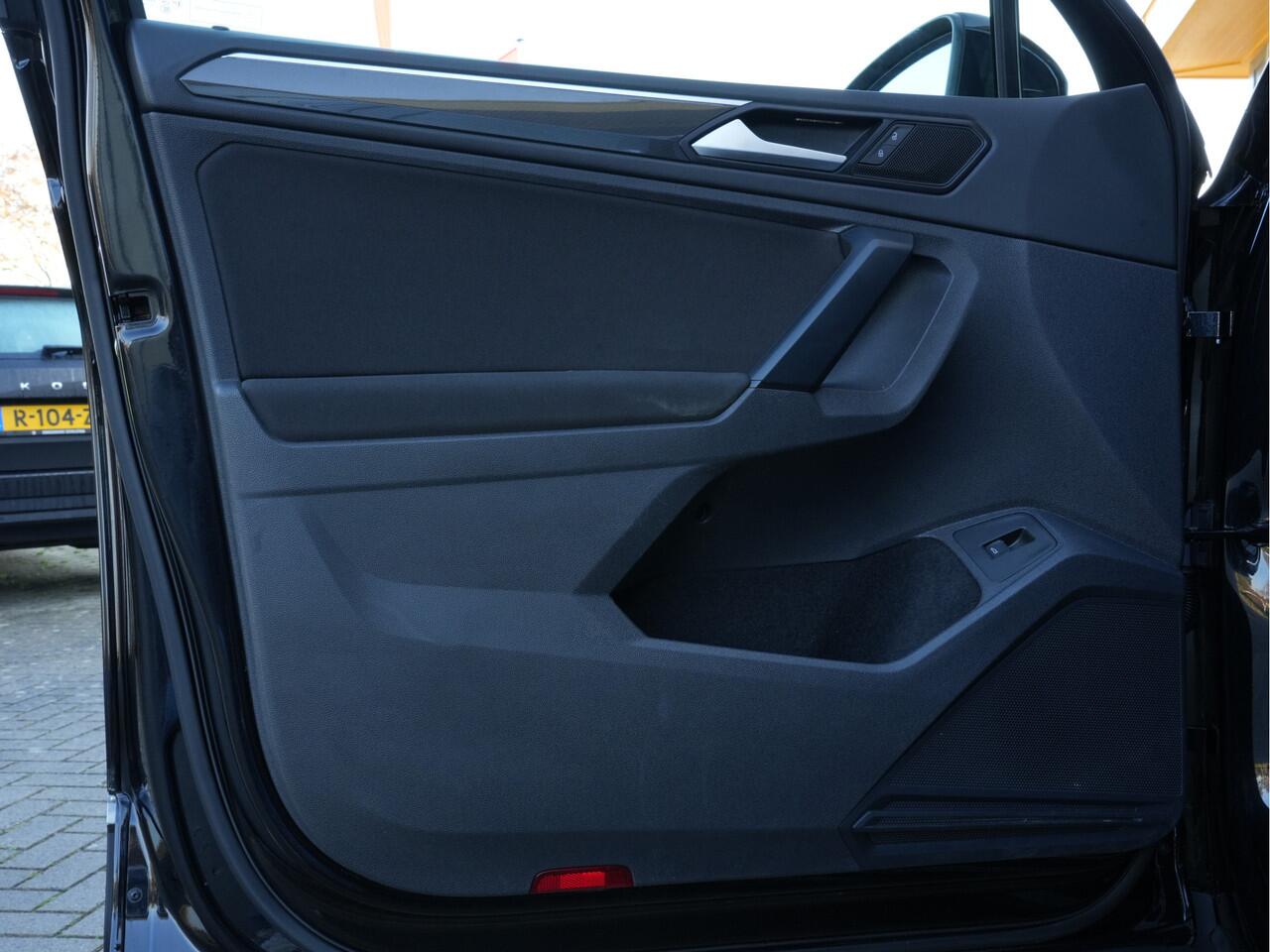 Volkswagen TIGUAN 1.5 TSI ACT Comfortline Business | Navigatie | Adaptive Cruise | Stoelverwarming