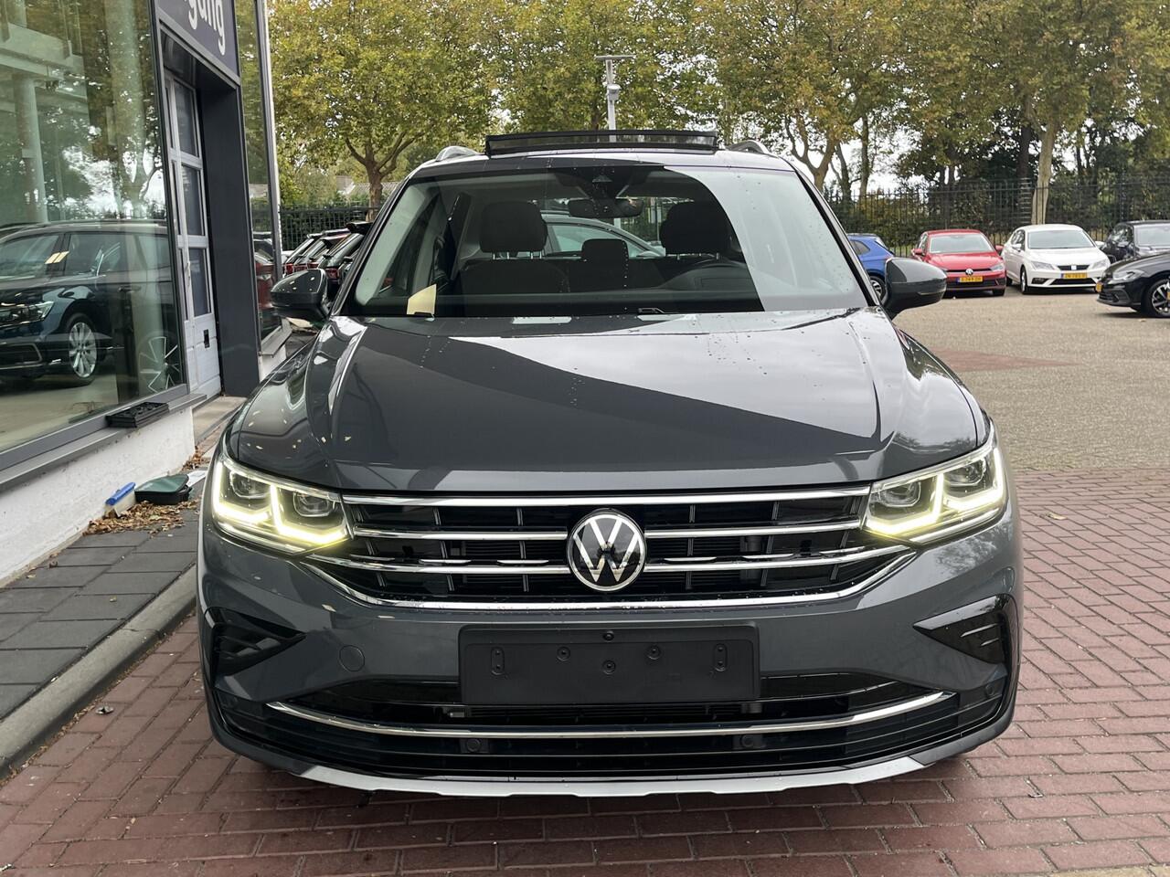 Volkswagen TIGUAN 1.4 TSI eHybrid Elegance / Trekhaak / Panorama dak / 360 Camera / Suéde bekleding / IQ Led / Head up display