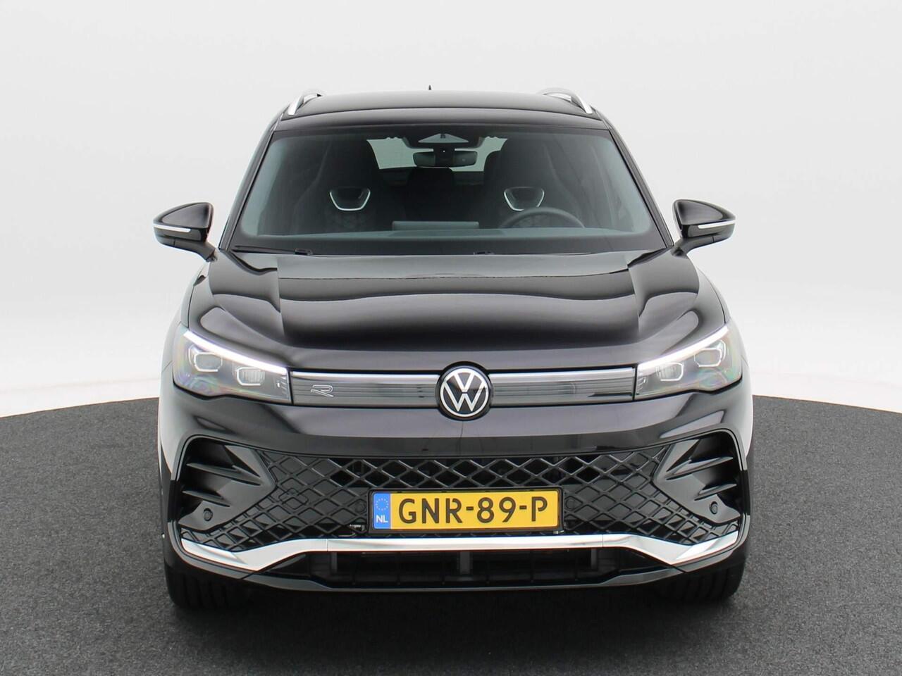 Volkswagen TIGUAN 1.5 eHybrid 272 Pk Automaat R-Line Business | LED | Camera | Climate Control | Carplay | Adaptive Cruise | privacy Glass | 20 Inch | 6.992 Km!!