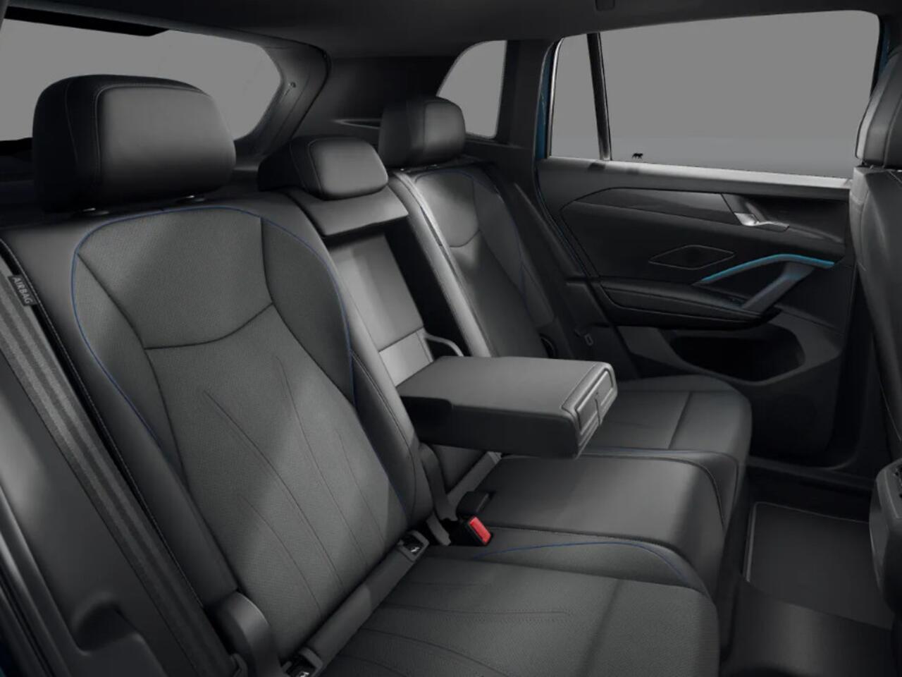 Volkswagen TIGUAN R-Line Edition 1.5 eHybrid 272 6 versn. DSG · Assistance Pakket Plus · Black Style Pakket · Comfort Pakket Plus · Design Pakket · Interieur Style Pakket · Multimedia Pakket Plus · Trekhaak inklapbaar, met elektrische ontgrendeling, incl. aanhangermanoeuvr