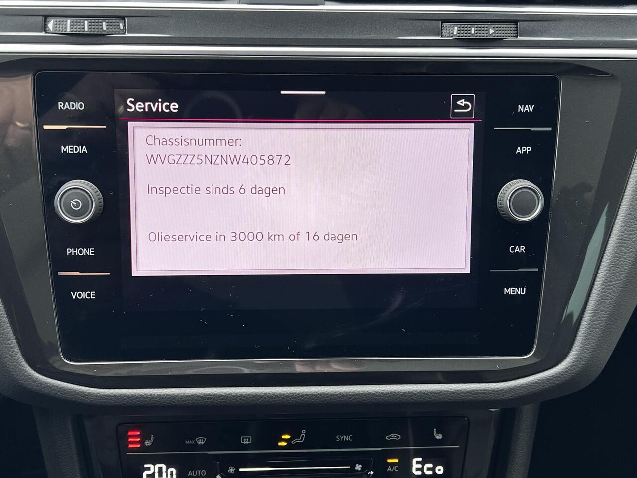 Volkswagen TIGUAN 1.4 TSI eHybrid Business Plug-In / Dealer onderhouden / 1.800 kg trekgewicht / 245 PK / Panorama schufdak / Leder comfortstoelen met Memory / Virtual Cockpit / Stuur- en stoelverwarming / Camera 360° / 18"LM wielen/