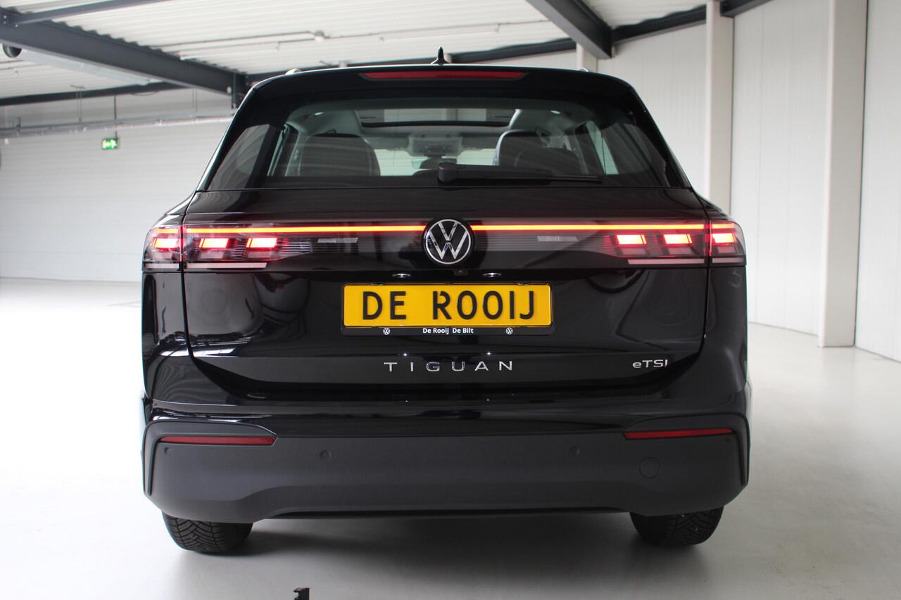 Volkswagen TIGUAN 1.5 eTSI Life Edition DSG Panoramadak | IQ-Light | Navigatie | Trekhaak | Standkachel