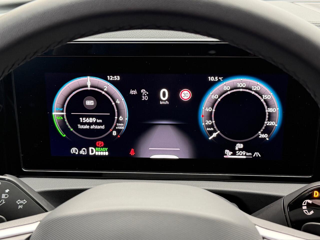 Volkswagen TIGUAN 1.5 eHybrid R-Line | Black line | 360 Camera | Trekhaak | Dode hoek | IQ light | Elek. klep | Rijklaar incl. garantie