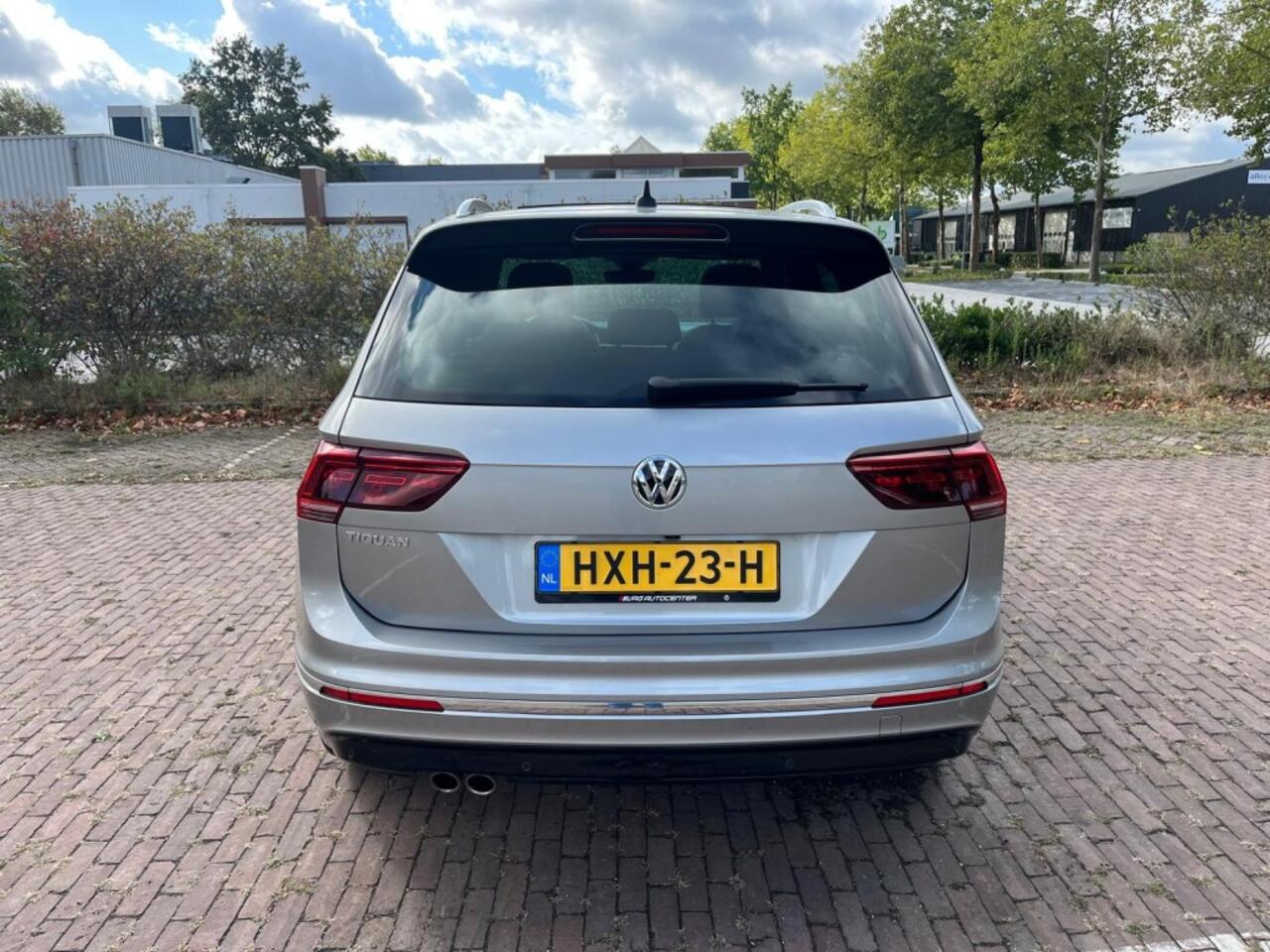 Volkswagen TIGUAN 1.5 TSI DSG R-Line / Trekhaak-Pano-Carplay-Stoelver