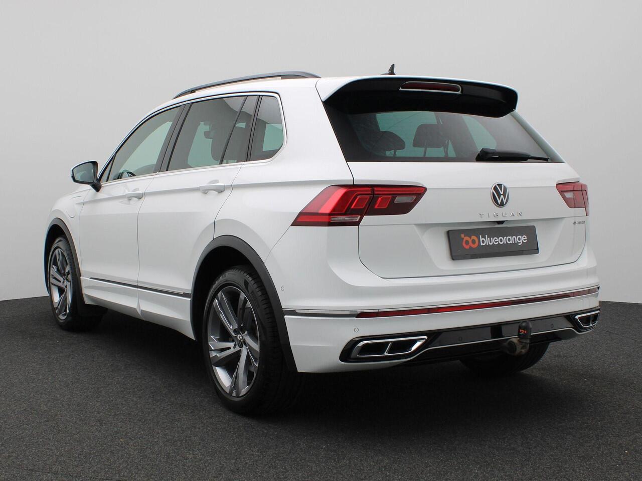 Volkswagen TIGUAN 1.4 TSI eHybrid R-Line Business+ 245PK DSG SOH 88%, Leder, Memorystoel, Trekhaak, Stoel-Stuurverwarming, Achteruitrijcamera,