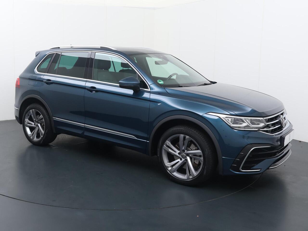 Volkswagen TIGUAN 1.4 TSI eHybrid R-Line Business+ | 245PK | SoH 89% | Multifunctioneel stuurwiel | Cruisecontrol | Achteruitrij camera |