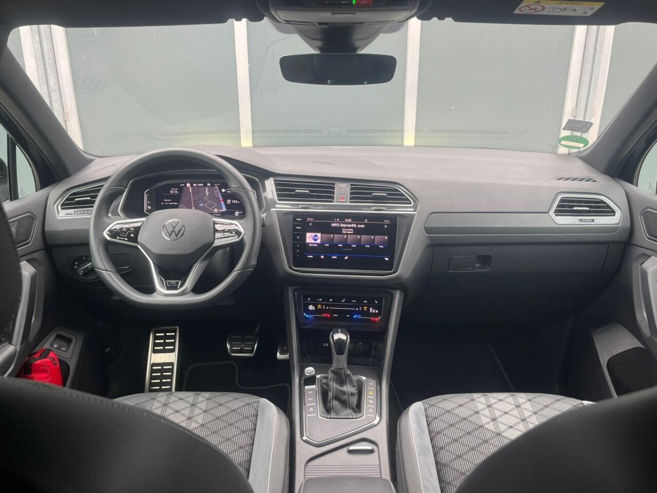 Volkswagen TIGUAN 1.4 TSI eHybrid R-Line Black Style | ACC | DCC | 360 Camera