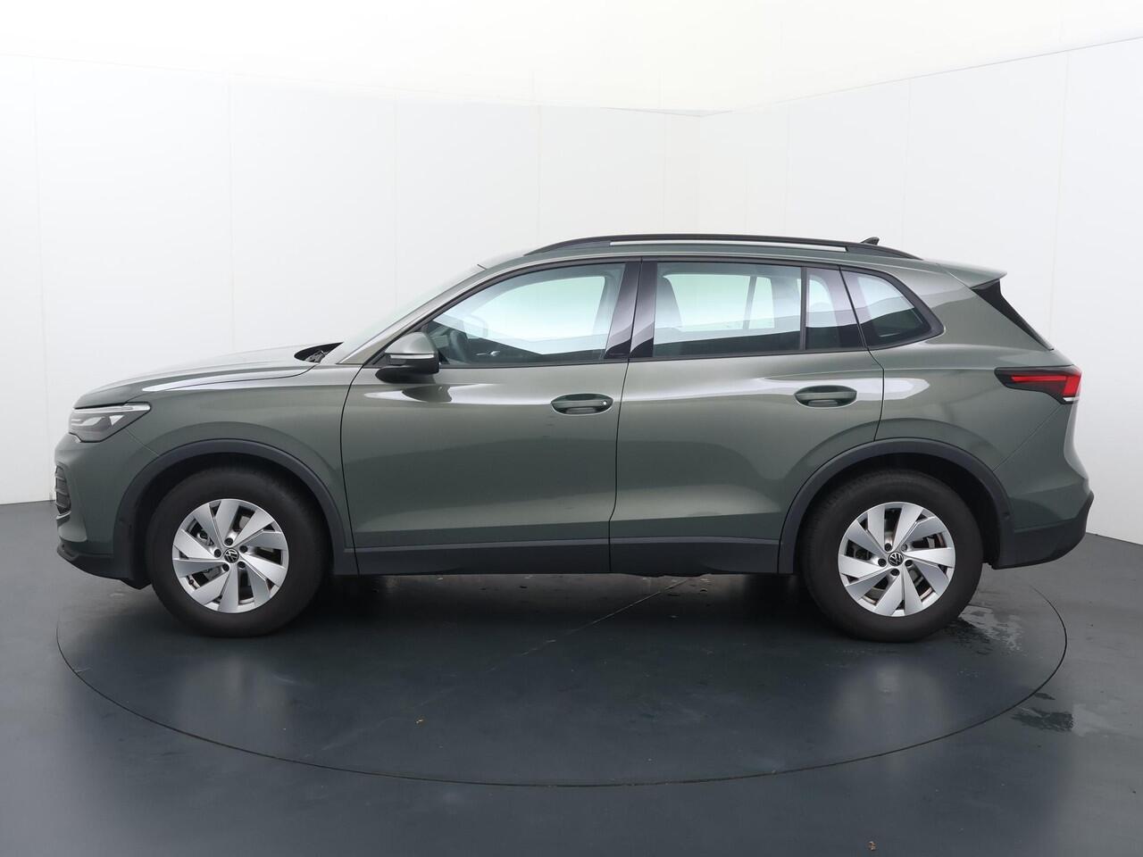 Volkswagen TIGUAN 1.5 eTSI 96 kW / 130 pk SUV 7 versn. DSG | Stoelverwarming | Achteruitrijcamera | LED | Parkeersensoren | Dodehoeksensor Side Assist |