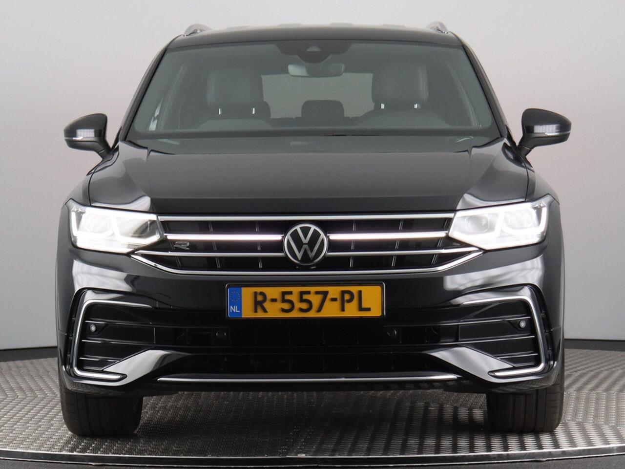 Volkswagen TIGUAN Allspace 1.5 TSI R-Line Business+ (NL-Auto / Elek. Trekhaak / Matrix / Camera / ACC)