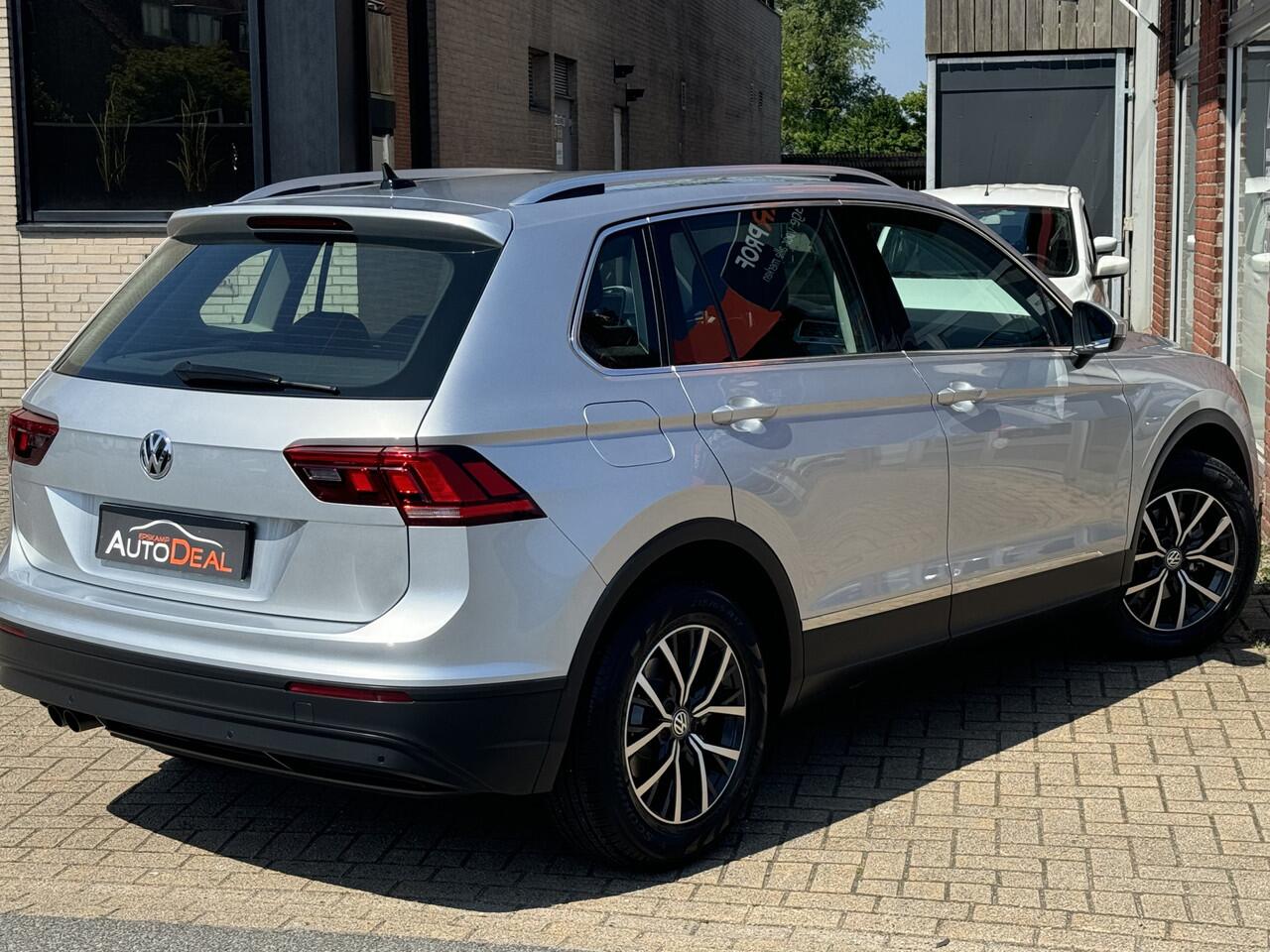 Volkswagen TIGUAN 1.5 TSI ACT Highline Business Leer