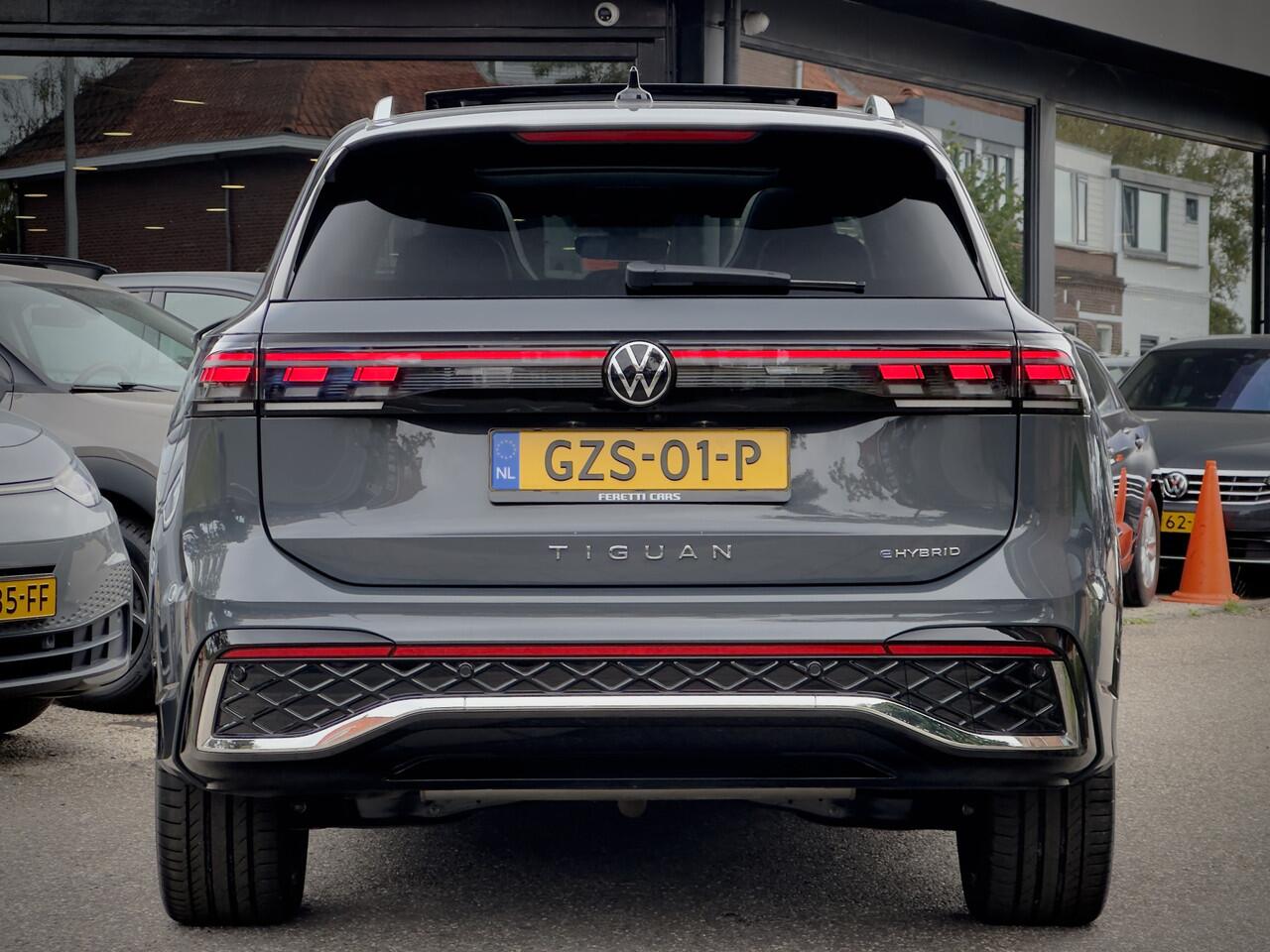 Volkswagen TIGUAN 1.5 eHybrid 272PK AUT6 R-LINE EDITION NWSTE-MODEL!! PANODAK LEDER NAVI CAMERA PARK-ASSIST LED LMV PDC