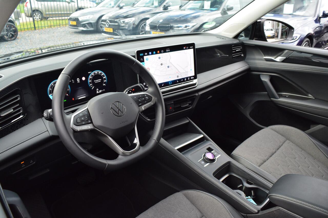 Volkswagen TIGUAN 1.5 eTSI Life | ACC | Camera | Winterpakket | Fabrieksgarantie