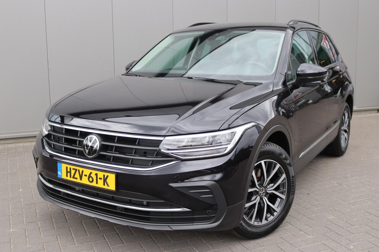 Volkswagen TIGUAN 1.5 TSI 150PK Automaat Life Navigatie/Camera/Stoelverwarming/Keyless