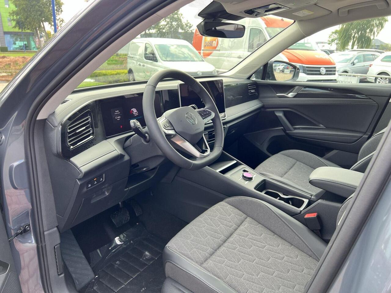 Volkswagen TIGUAN 1.5 eHybrid Life Edition | Pano Dak | Trekhaak | | PHEV | 204Pk | 18 Inch | DCC |