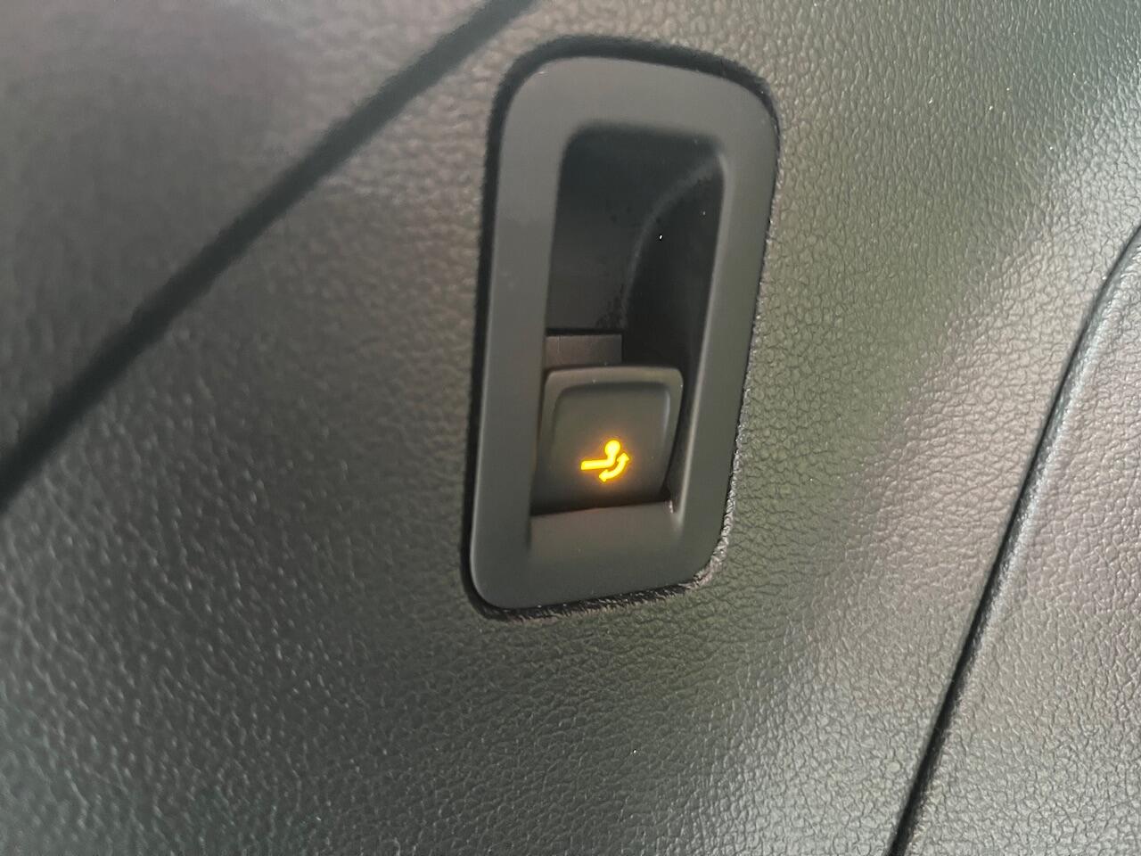 Volkswagen TIGUAN 1.4 TSI 245pk DSG eHybrid Elegance / Zwenkbare Trekhaak / Panoramadak / Elek Achterklep Met Virtual Pedal / LED Matrix / Camera / 18'' LMV / Navigatie / Carplay