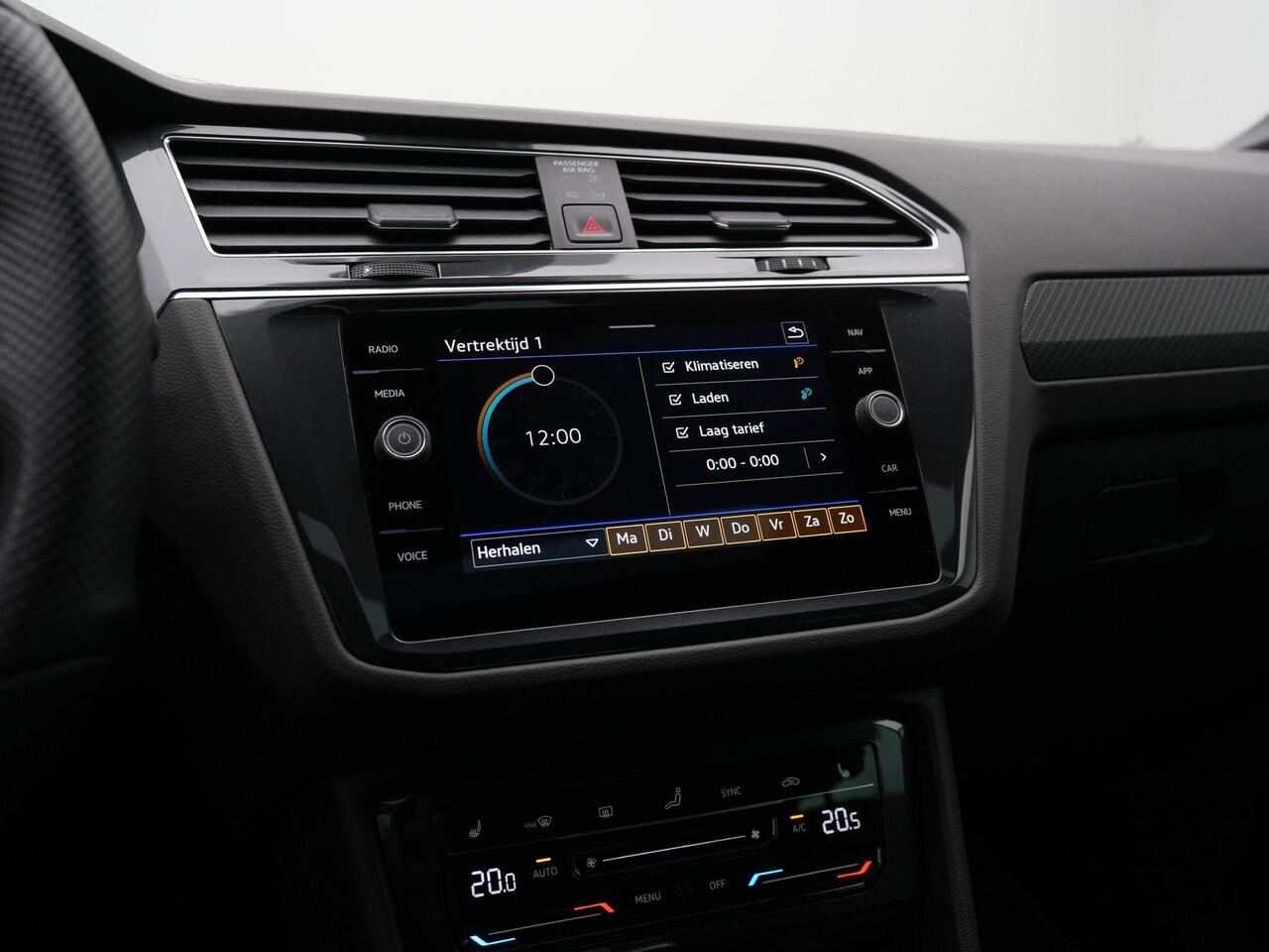 Volkswagen TIGUAN 1.4 TSI eHybrid 245 pk DSG R-Line Business+ | Panoramadak | Leder | Geheugenstoelen | 360 camera | IQ Light