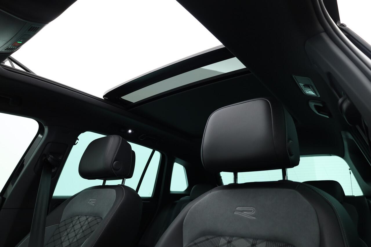 Volkswagen TIGUAN 1.5 TSI R-Line DSG | Pano | Elek. Trekhaak | Camera | Stoel- Stuurverw. | Keyless | Navi | CarPlay