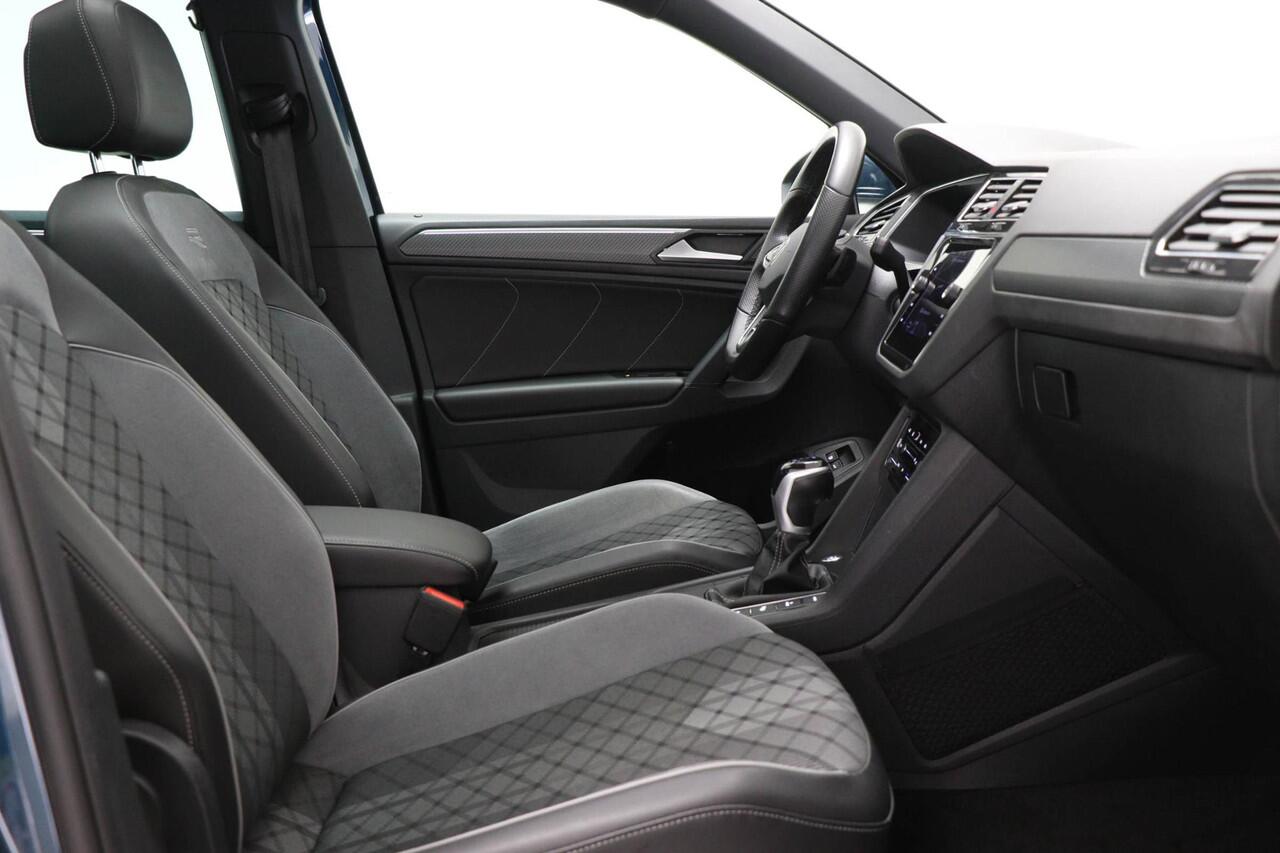 Volkswagen TIGUAN 1.4 TSI eHybrid R-Line Business+ | PANORAMADAK | MATIRX LED | APPLE | CAMERA