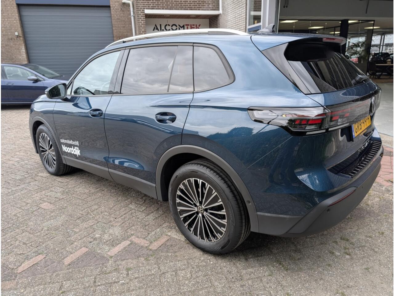 Volkswagen TIGUAN 1.5 eTSI Life Edition DSG/360 camera/Style pakket