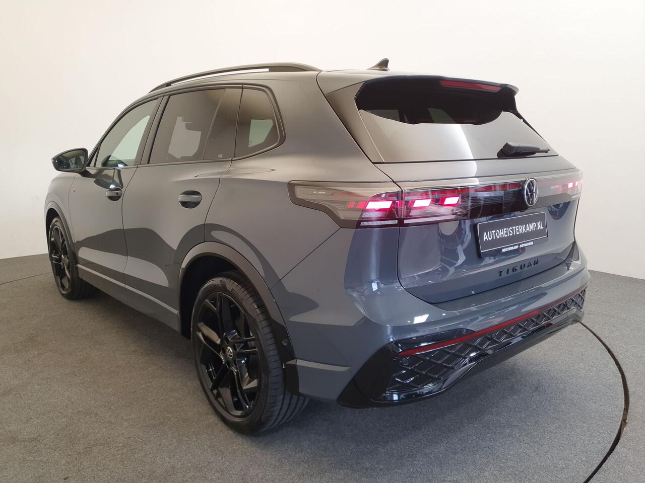 Volkswagen TIGUAN 1.5 eTSI 150pk DSG/AUT R-Line Leder, Wegklapbare trekhaak, Panoramadak, 360 camera