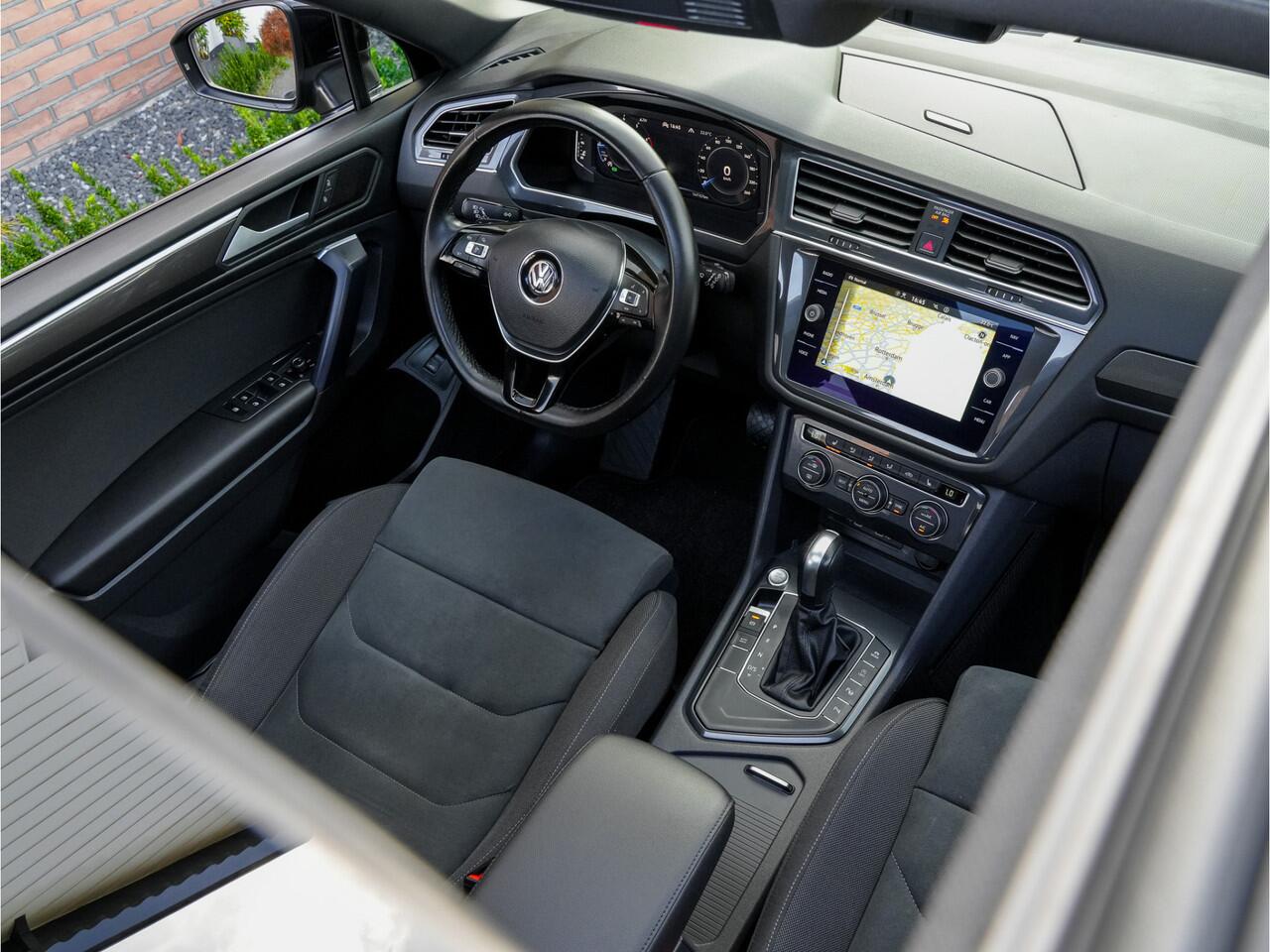 Volkswagen TIGUAN Allspace 1.5 TSI AUT7 3xR-LINE 7PERS HIGHLINE-R PANODAK NAVI CAMERA DIGIDASH 20INCH LMV PARKASSIST PDC